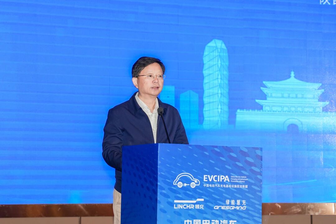 杨中平.jpg